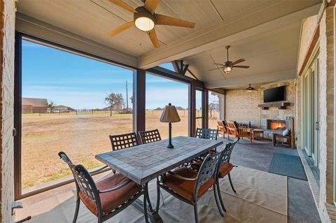 Tiny photo for 570 S Point Court, Aledo, TX 76008 (MLS # 21191298)