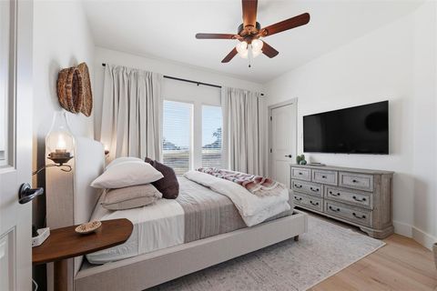 Tiny photo for 570 S Point Court, Aledo, TX 76008 (MLS # 21191298)