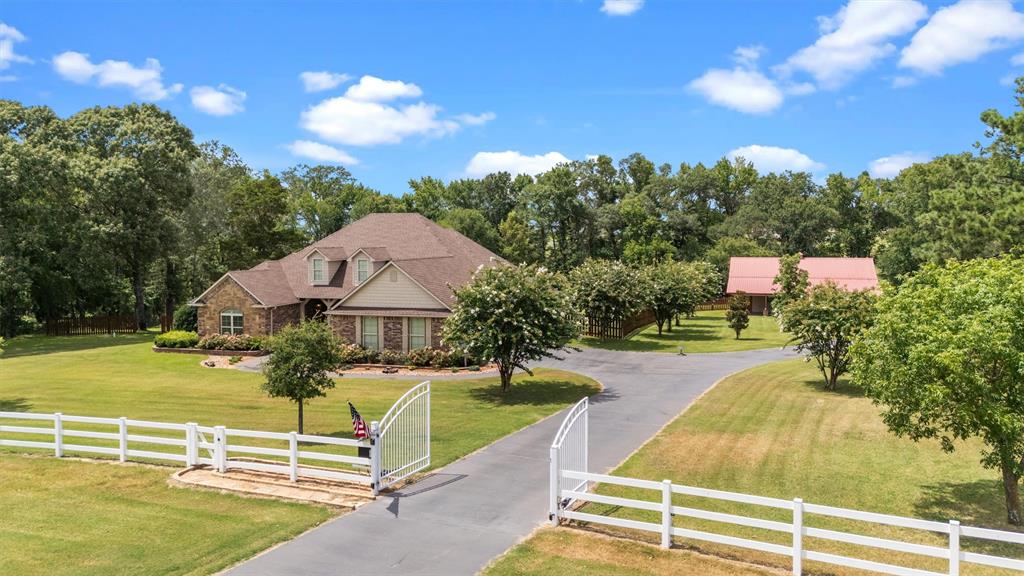 Stallion Lake Ranch - Farm