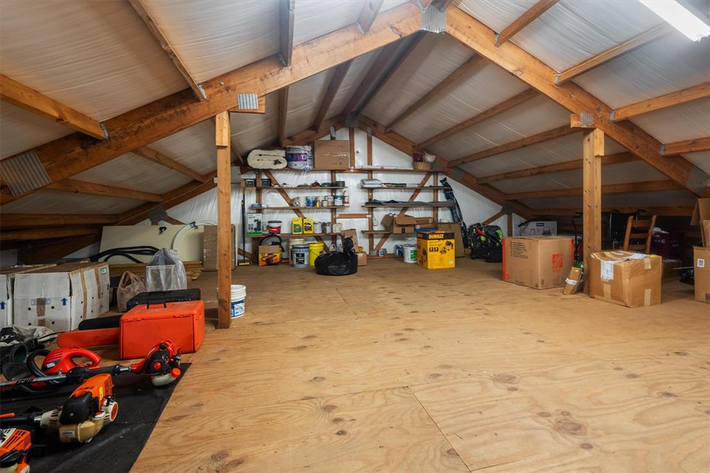 Stallion Lake Ranch - Farm