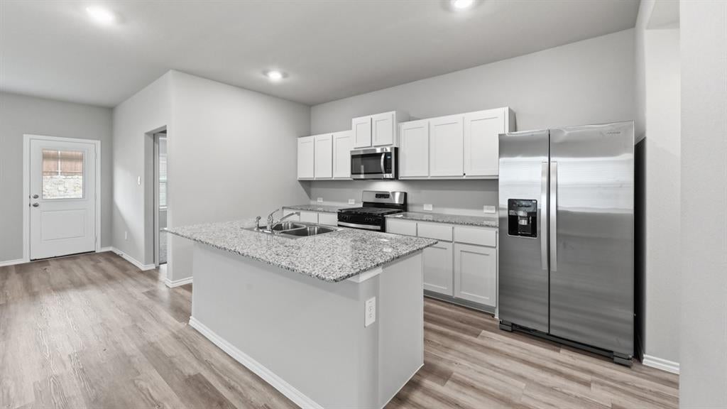 Photo of 10617 DIAMOND MINE Drive, Fort Worth, TX 76036 (MLS # 21298419)