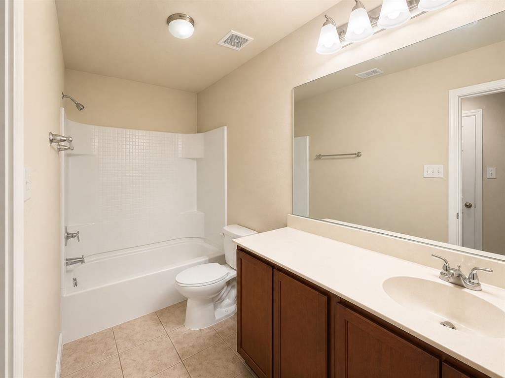 Waterfront Enchanted Bay Fwy - Residential