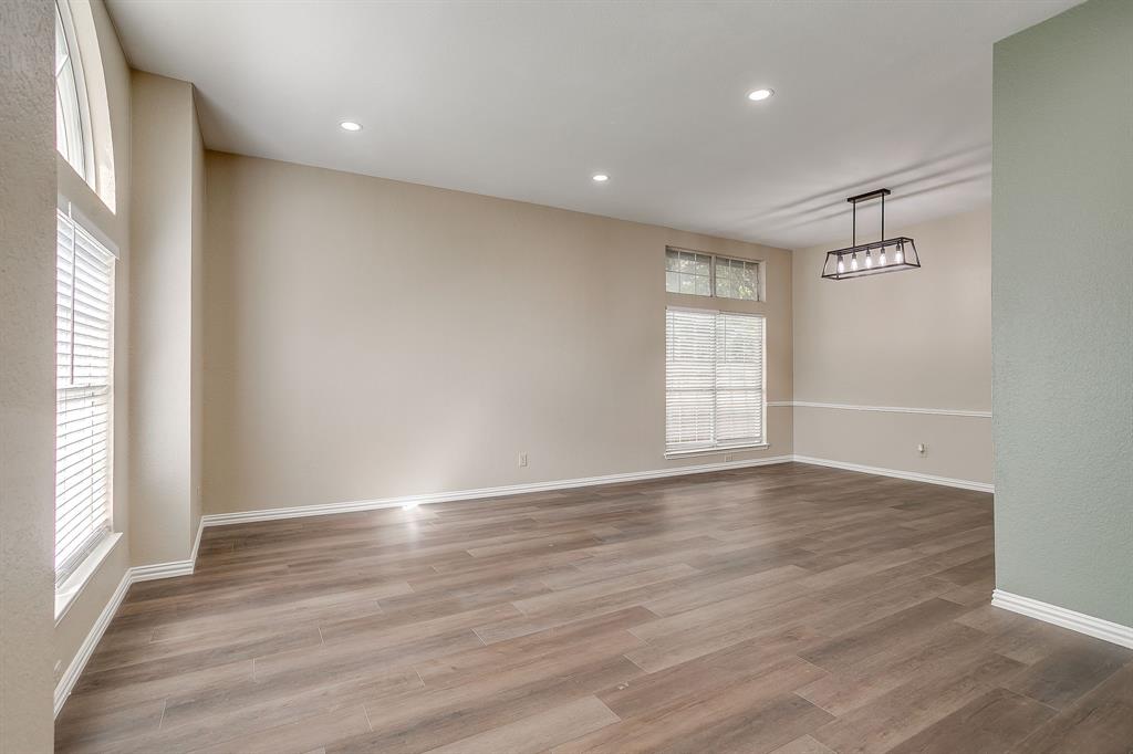 7550 Deerlodge Trail