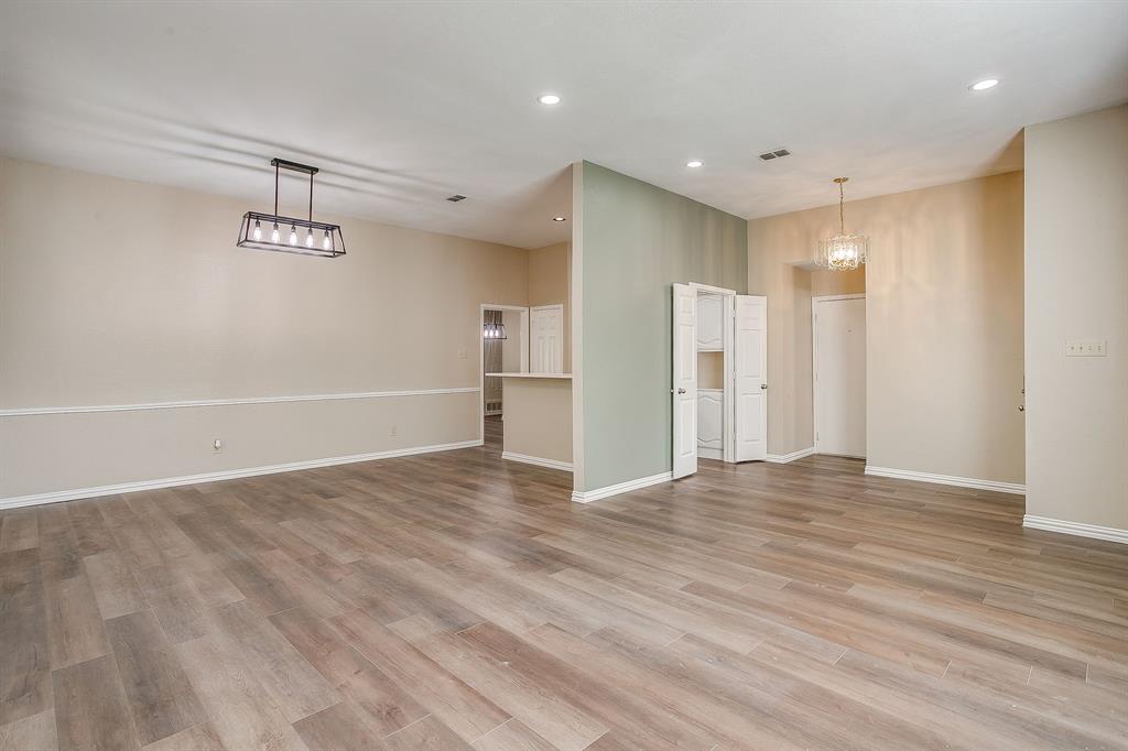 7550 Deerlodge Trail