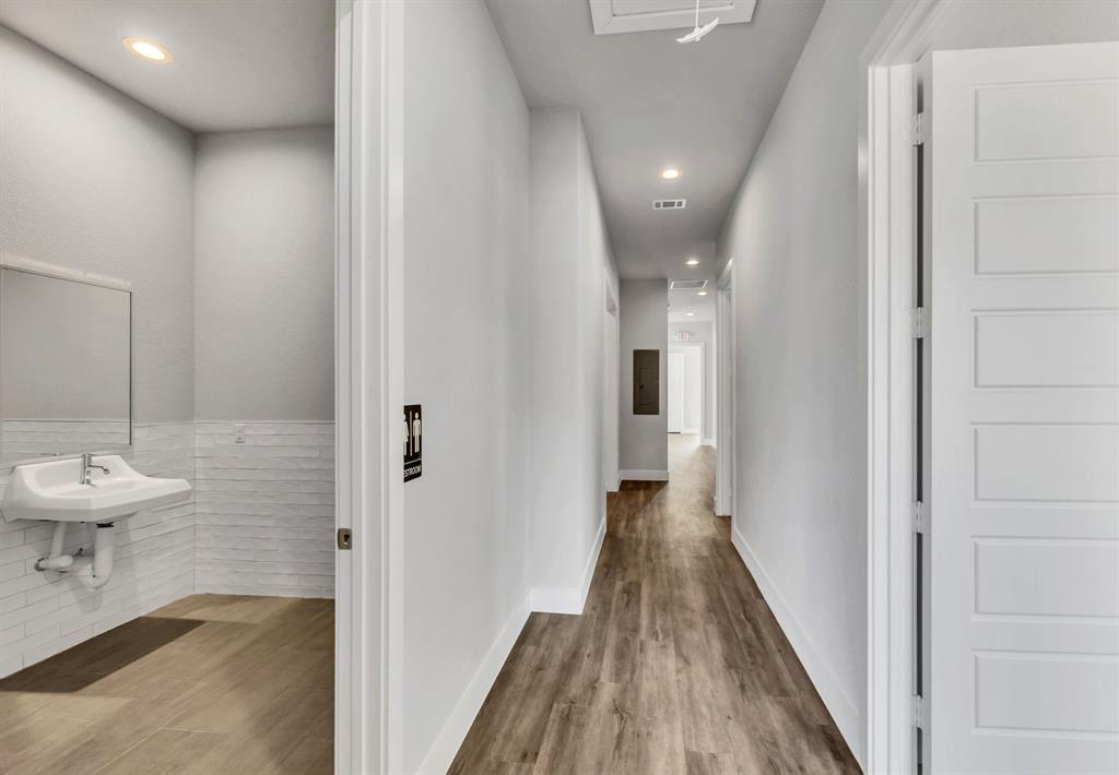 Fountainview Center - Commercial Sale