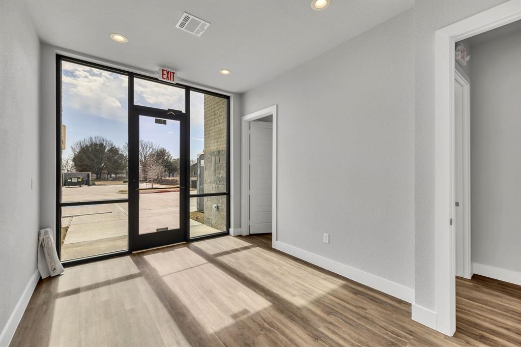 Fountainview Center - Commercial Sale