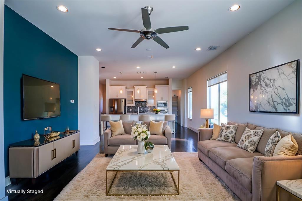 Flora Street Twnhms 01 - Residential Lease