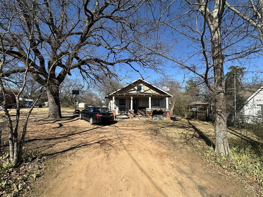 This 2-bedroom, 1-bath home in Grand Saline, TX offers 840 sq. ft. of potential for investors or buyers ready for a renovation project. The property features a spacious layout and a convenient location close to local amenities. Ideal for those looking to add value through updates and repairs. With the right vision, this home can be transformed into a comfortable living space. Great opportunity to customize and increase equity. Property sold AS-IS.