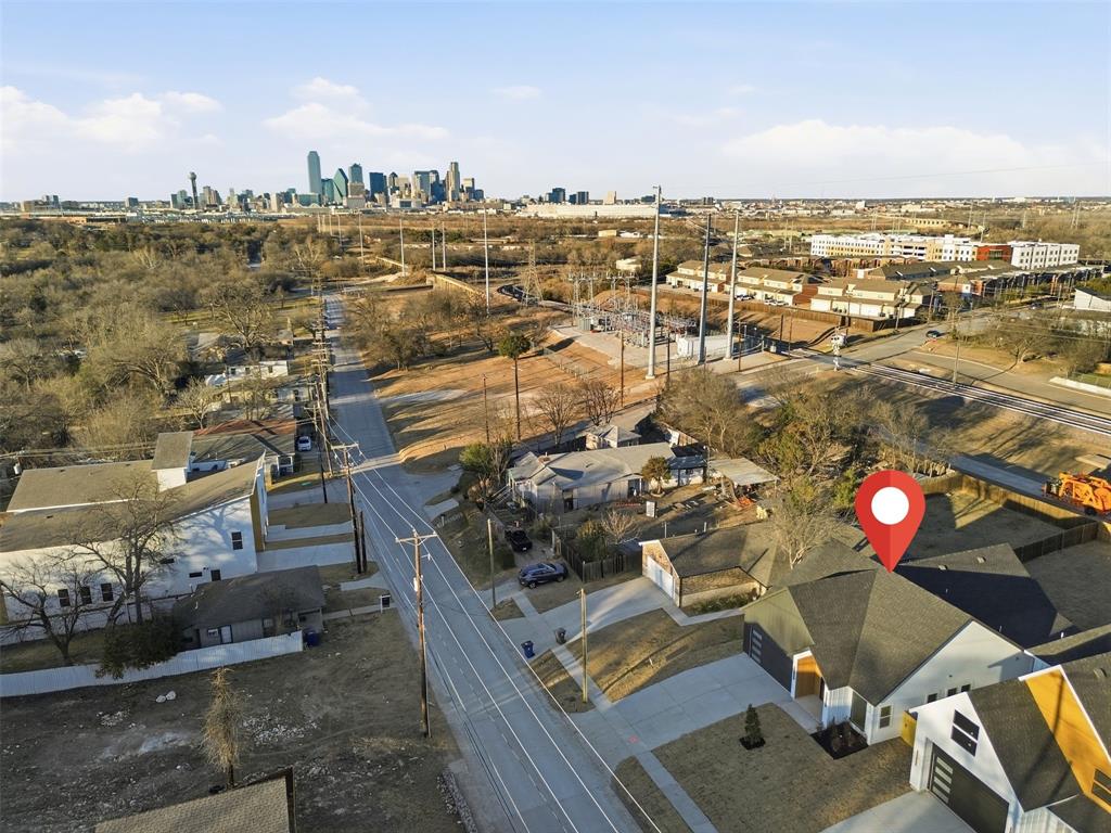 Carrie Gilroys - Residential