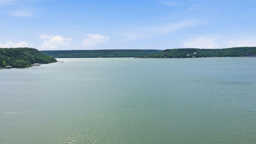 28 Lake Point Drive