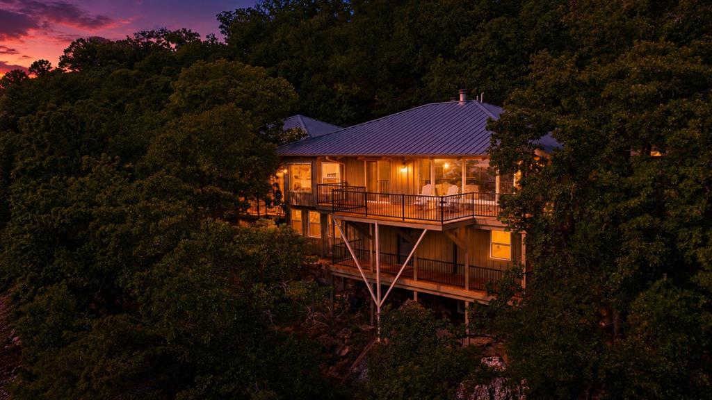 28 Lake Point Drive