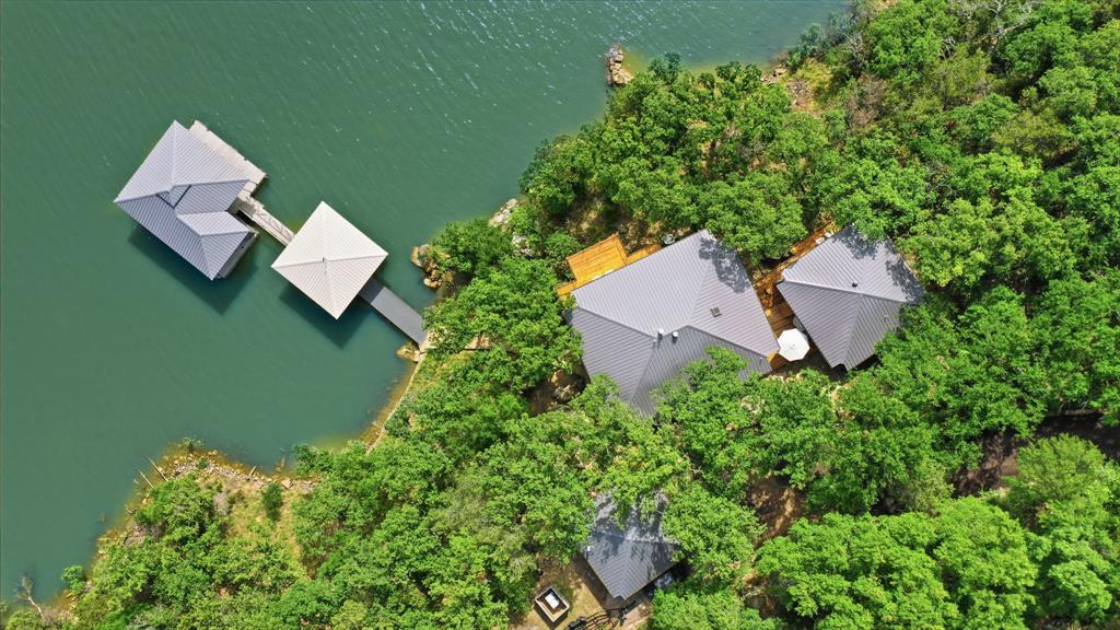 28 Lake Point Drive