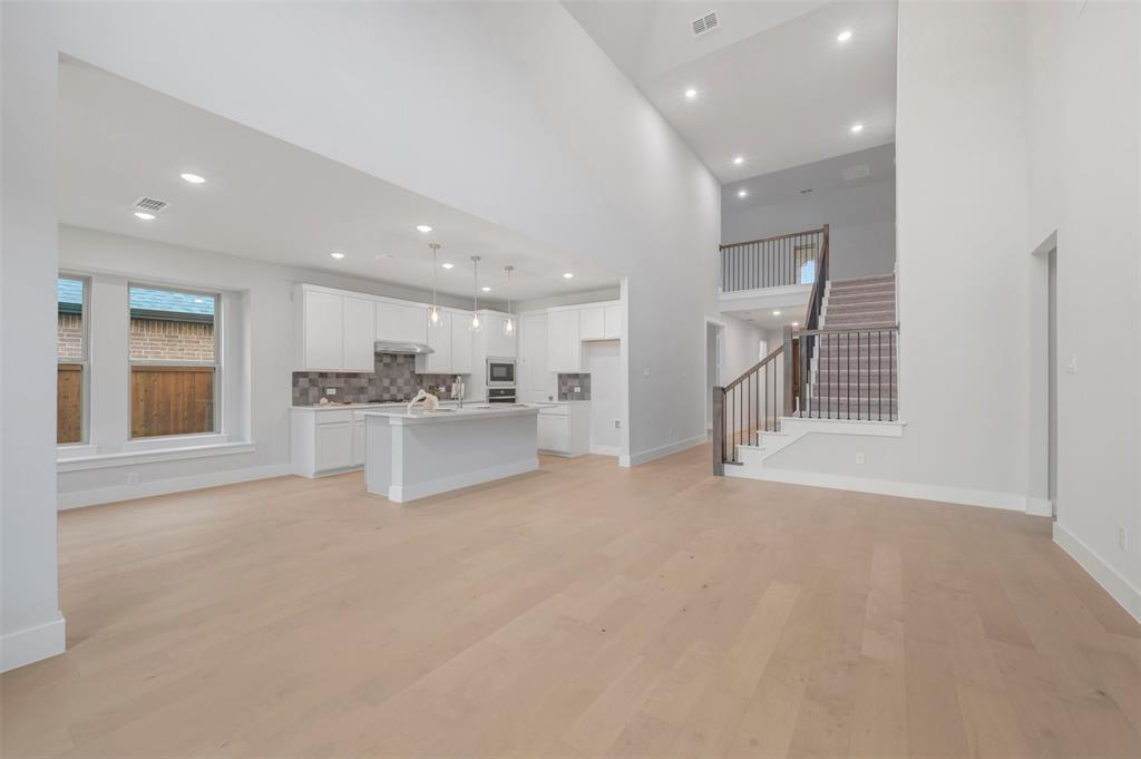 1308 Silver Grass Meadows