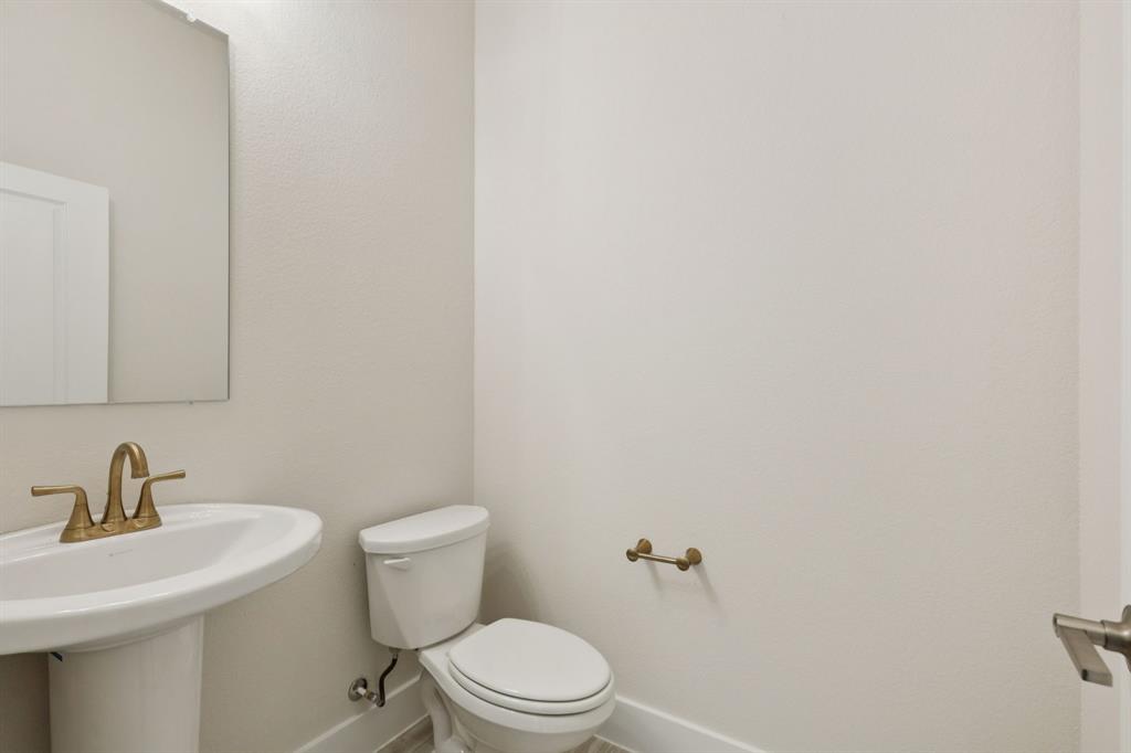 4510 Night Hawk Avenue