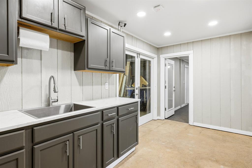 Eastridge - Commercial Sale