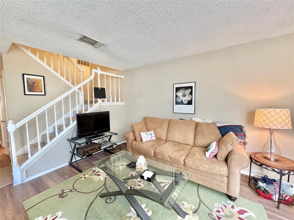 Meadowood Village Add - Residential