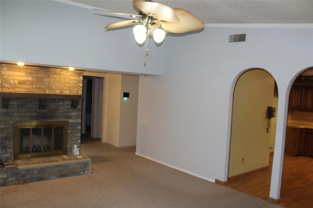 1424 Valley Trail