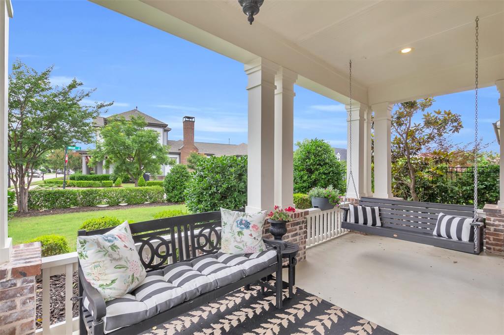 2116 Tremont Boulevard