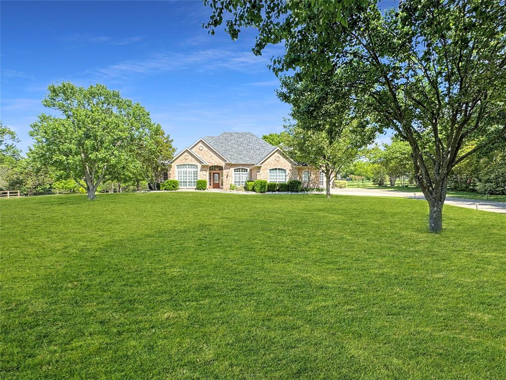 8 Brookhollow Circle