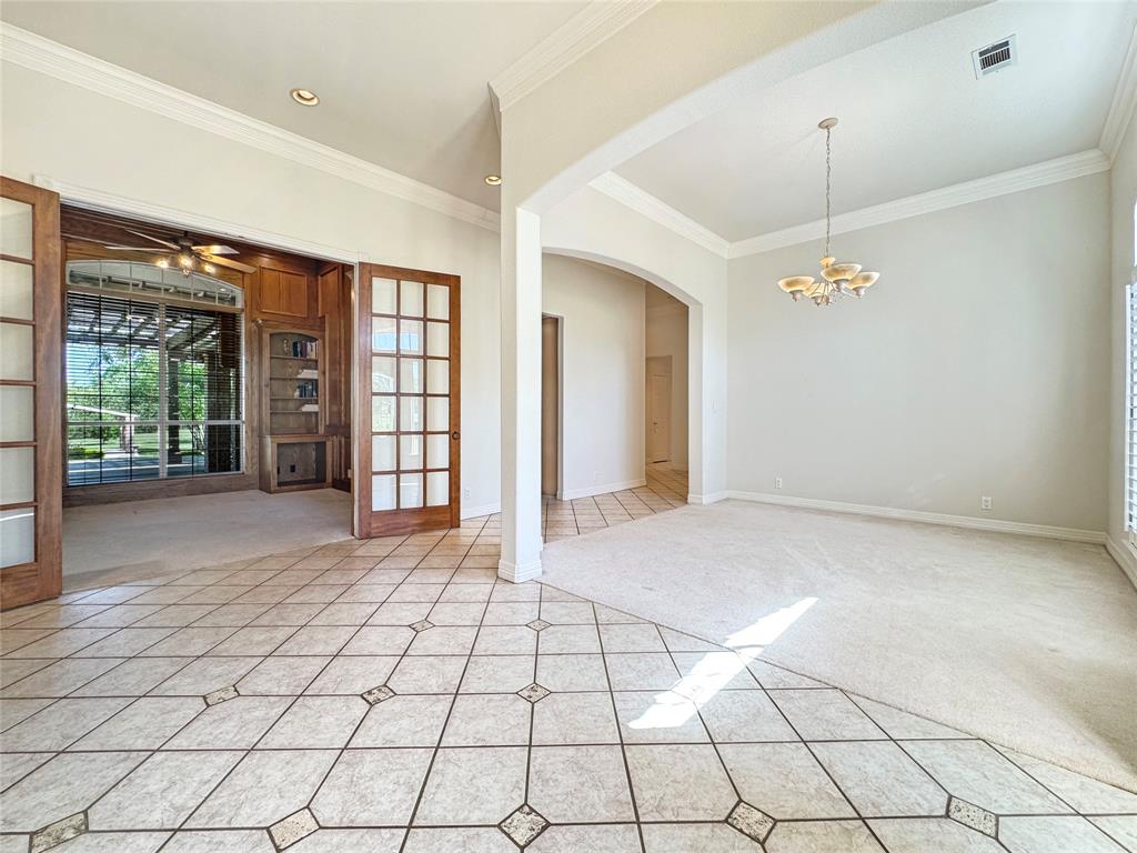 8 Brookhollow Circle