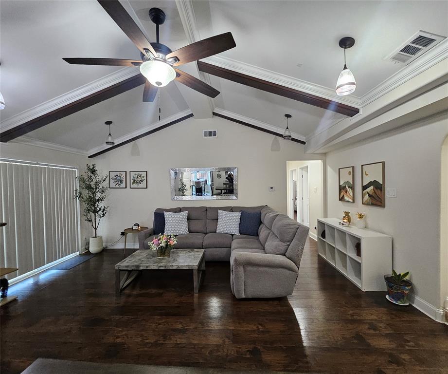 4726 Snow Drive