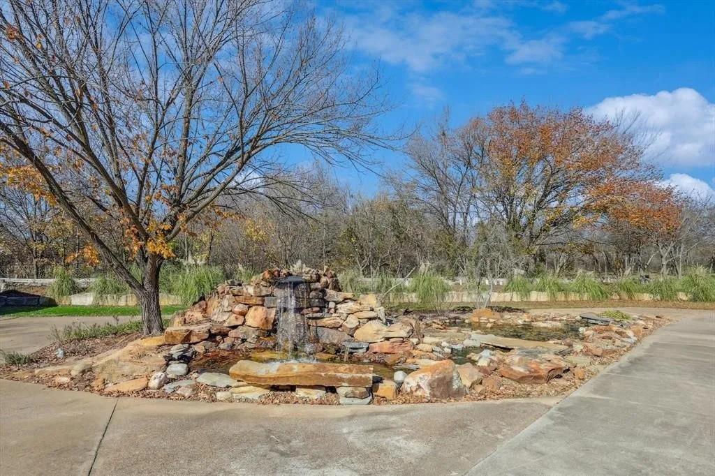 6116 Country Hill Court