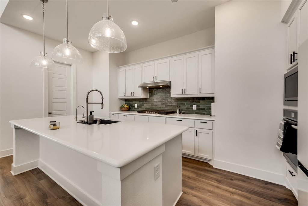 Devonshire Village 8 - Residential Lease