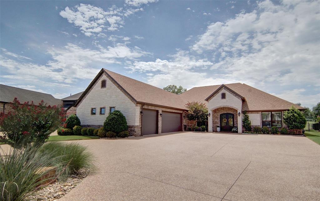 1221 Prestwick Court