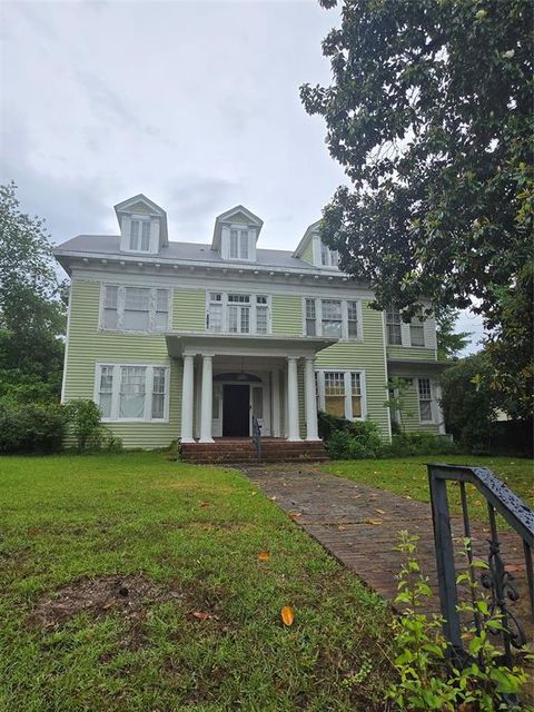 Photo of 844 Wilkinson Street, Shreveport, LA 71104 (MLS # 21259098)