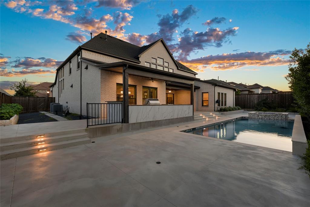 Lexington Ph Seven - Residential