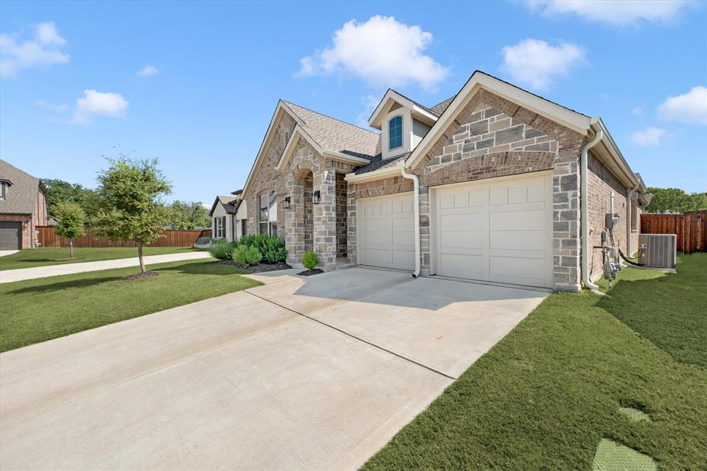 6812 Switchback Trail