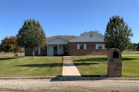 A home in Comanche