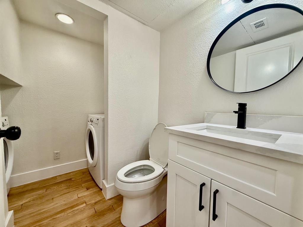 Bristle Cone Twnhs Conds - Residential Lease