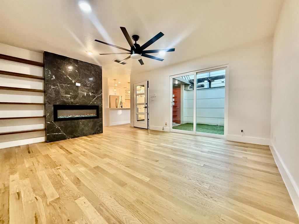 Bristle Cone Twnhs Conds - Residential Lease