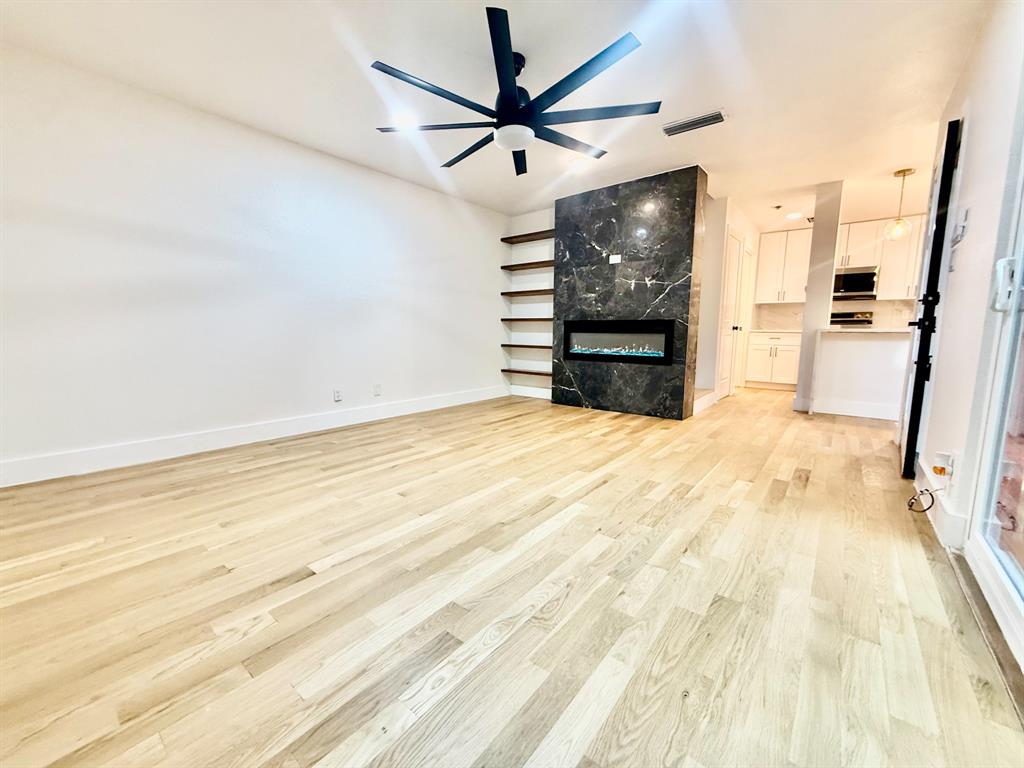 Bristle Cone Twnhs Conds - Residential Lease