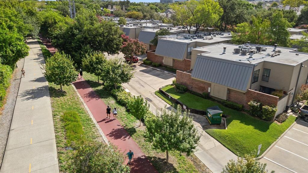 Bristle Cone Twnhs Conds - Residential Lease