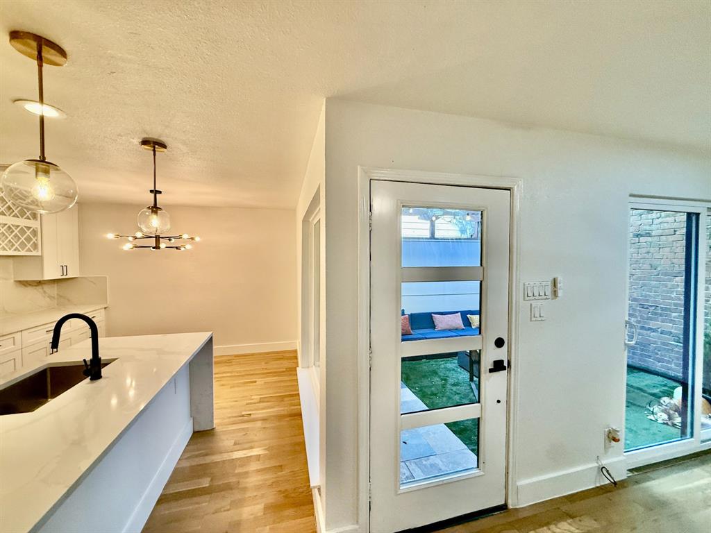 Bristle Cone Twnhs Conds - Residential Lease