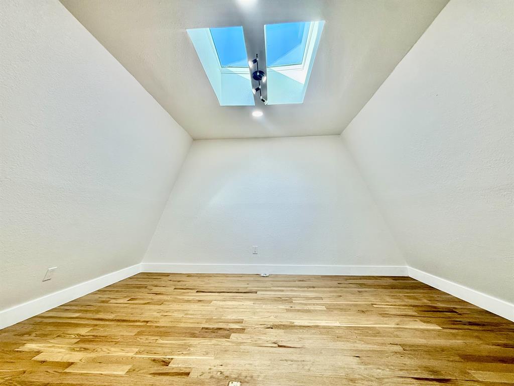 Bristle Cone Twnhs Conds - Residential Lease