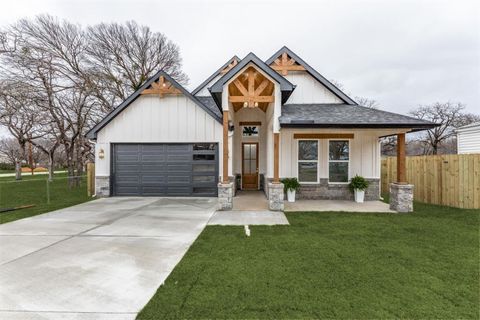 3408 Hiawatha Trail Lake Worth TX 76135