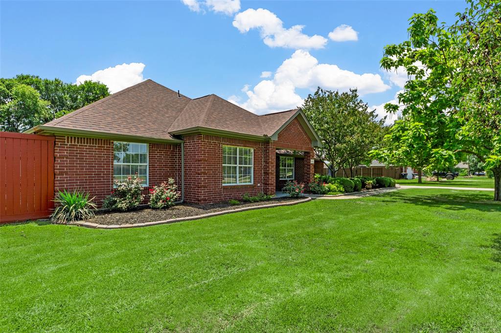 805 Cross Timbers Drive