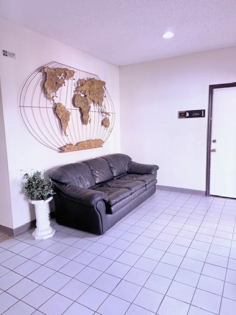 Faulkner Circle 1st Rep - Commercial Lease