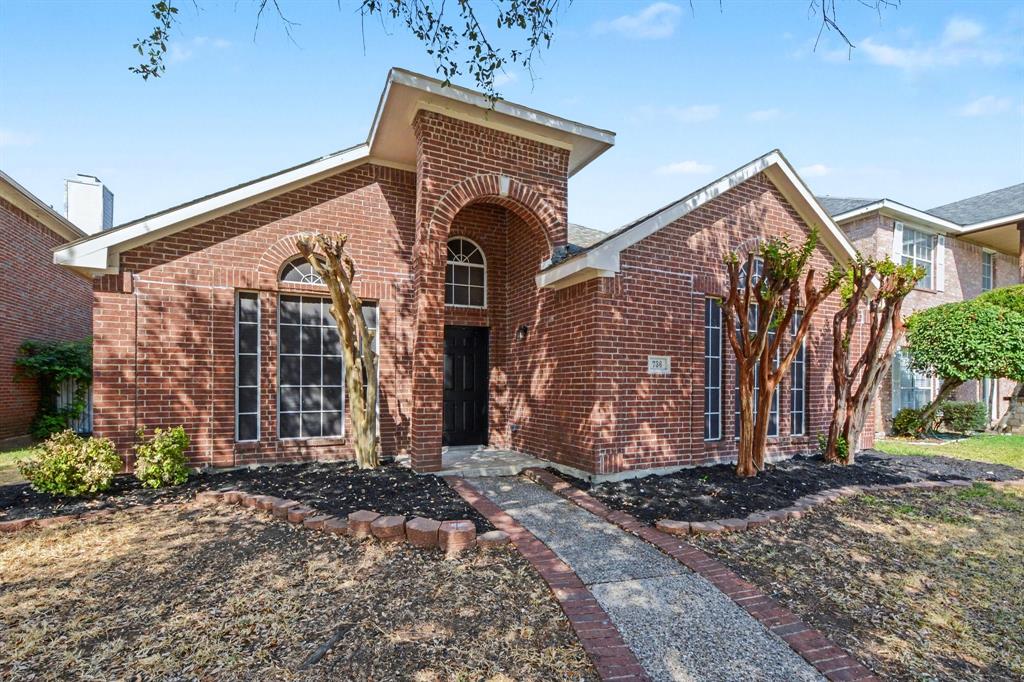 736 Fairlawn Street