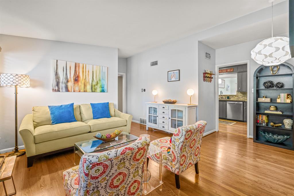 3401 W Fuller Avenue