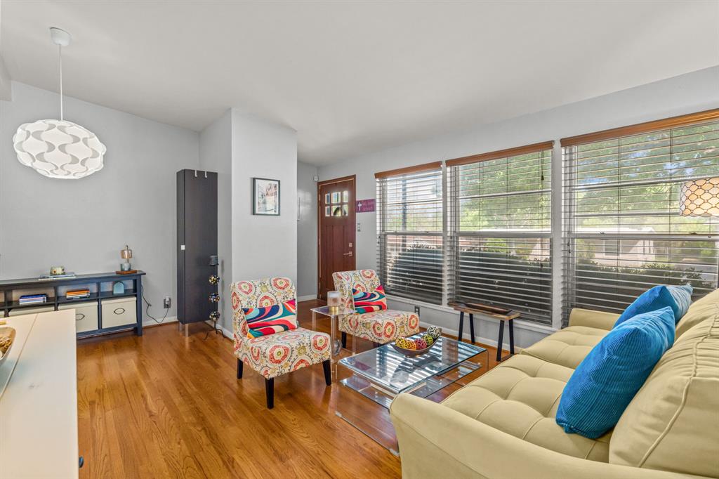 3401 W Fuller Avenue