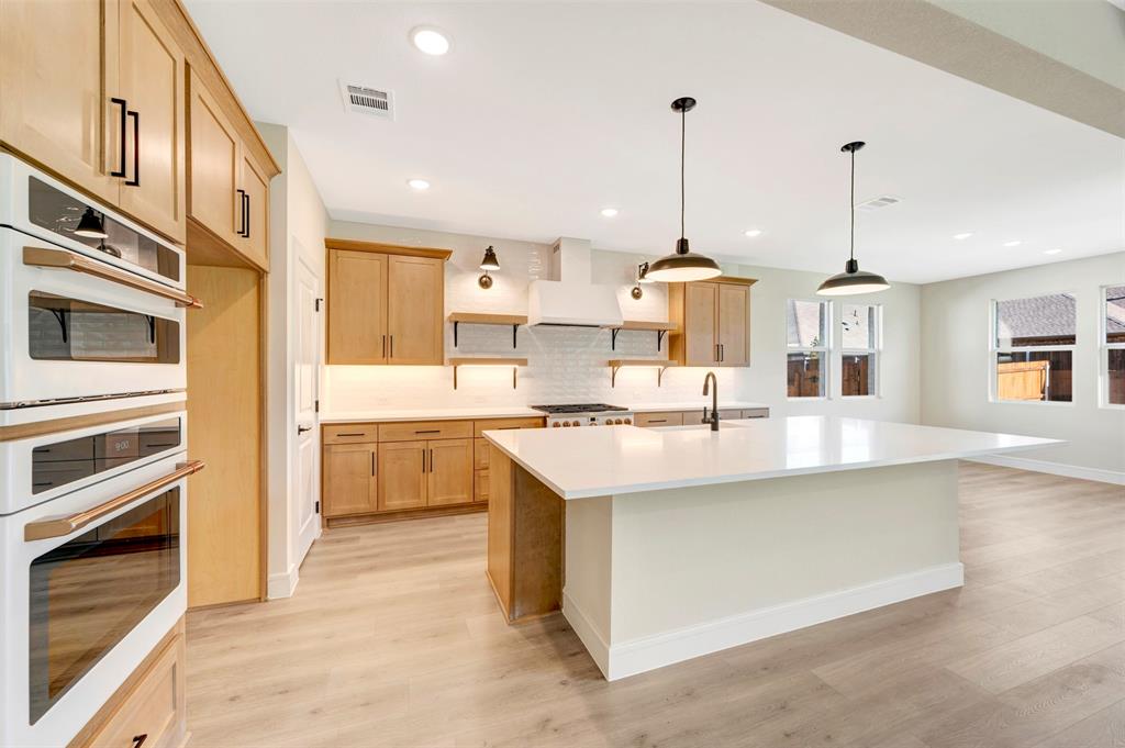 Elevon - Residential