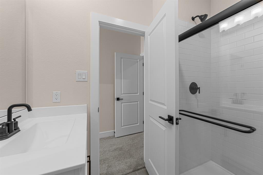 Elevon - Residential