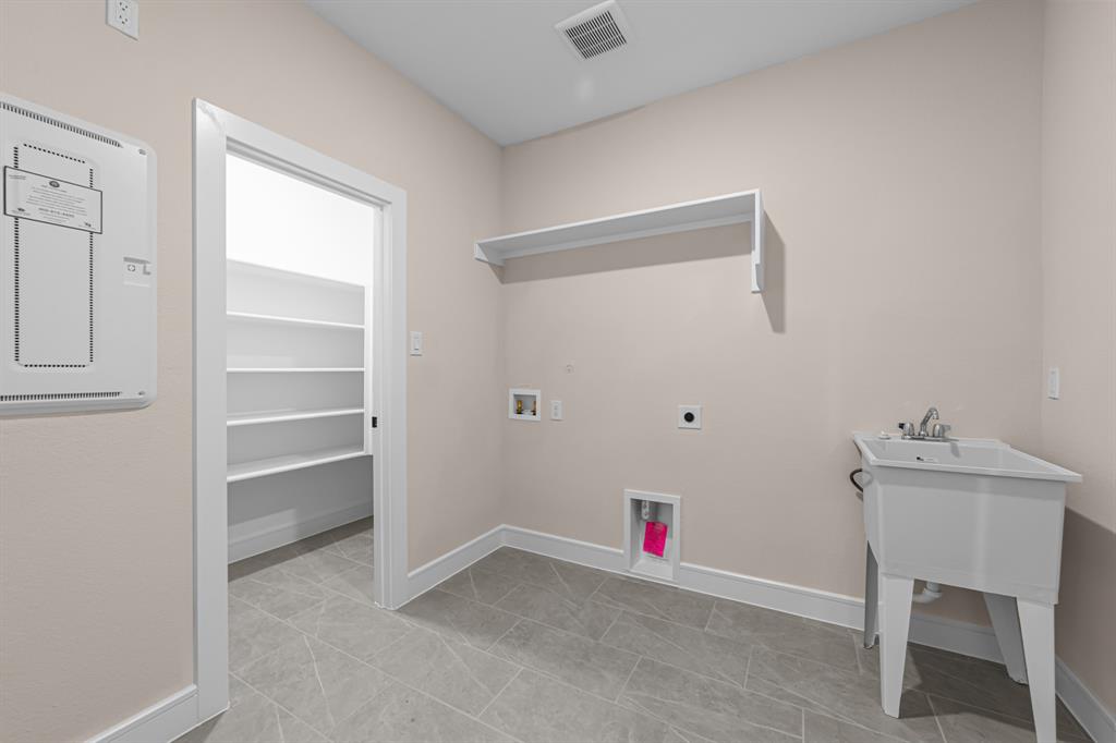 Elevon - Residential