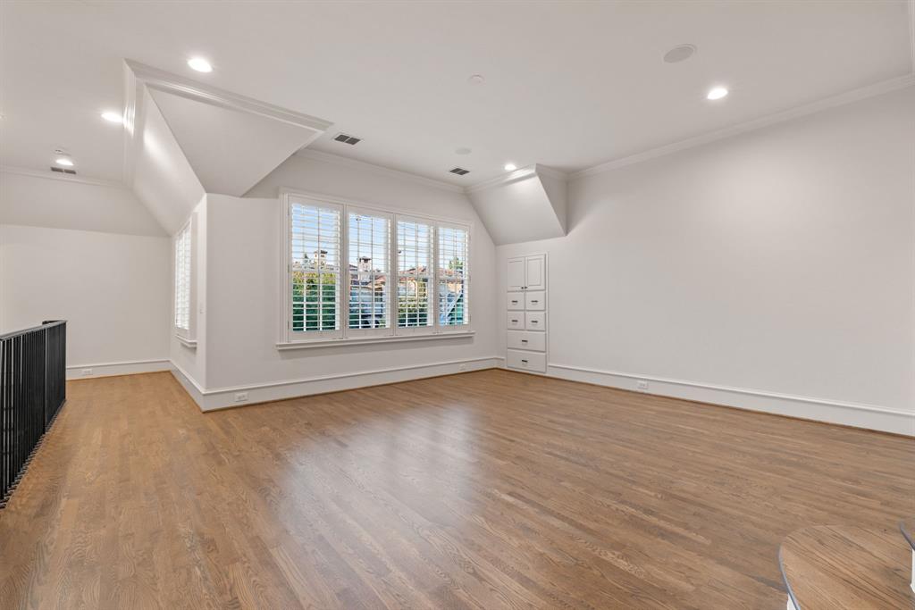 Highland Park 04 Instl - Residential