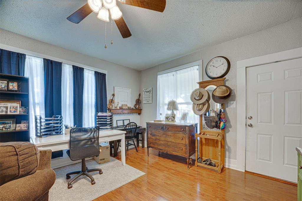 Ennis-Div - Residential