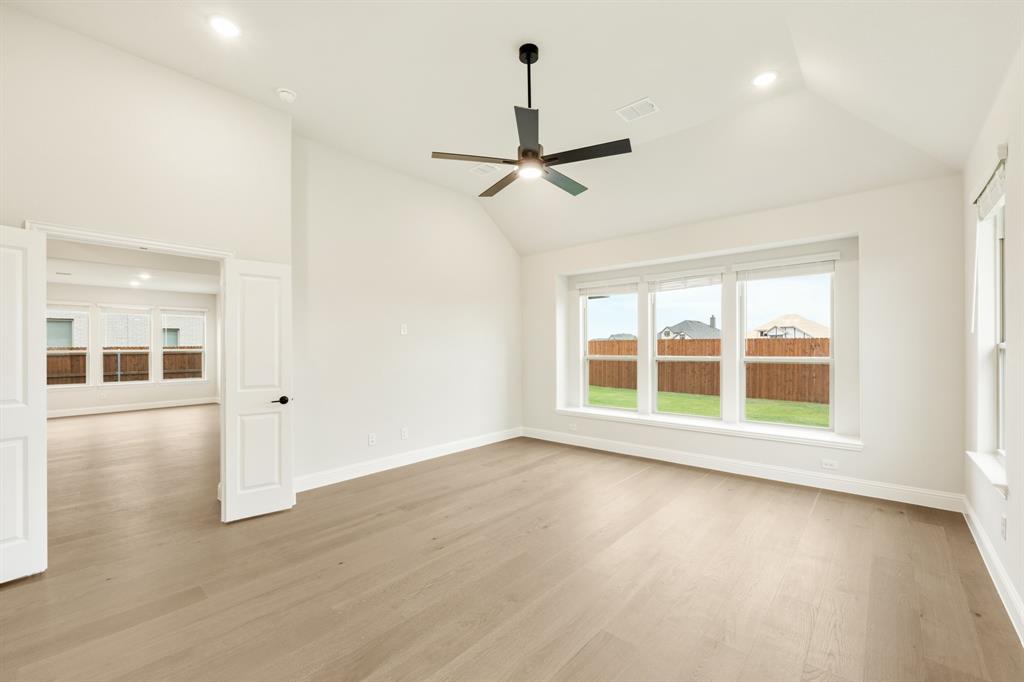 The Retreat at North Grove 70-75 - Residential